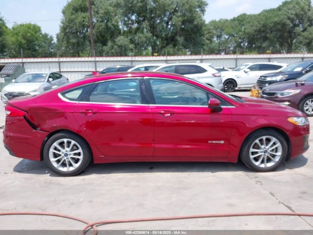 3FA6P0LU4KR226457 Ford Fusion Hybrid Se