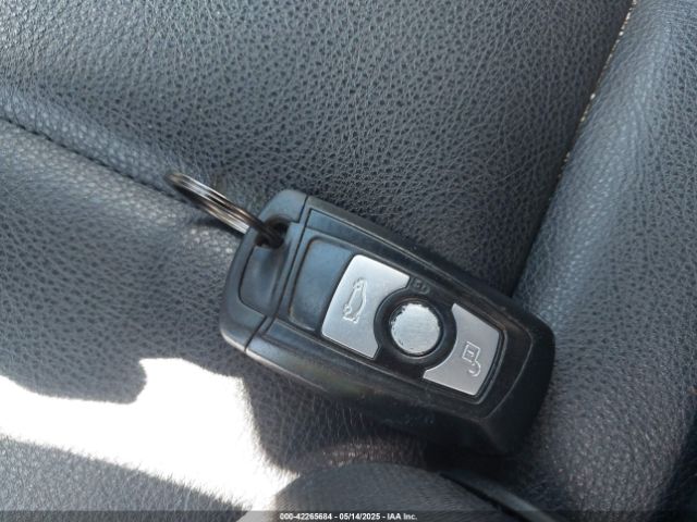 2013 BMW 320I WBA3B1C58DF461645 Photo 10