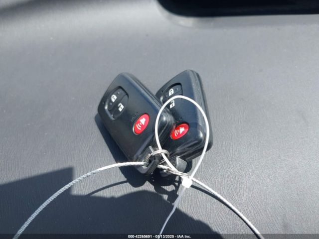 JTDKN3DU0E1787221 Toyota Prius Four