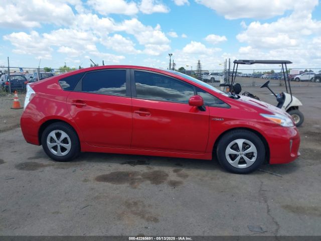 JTDKN3DU0E1787221 Toyota Prius Four