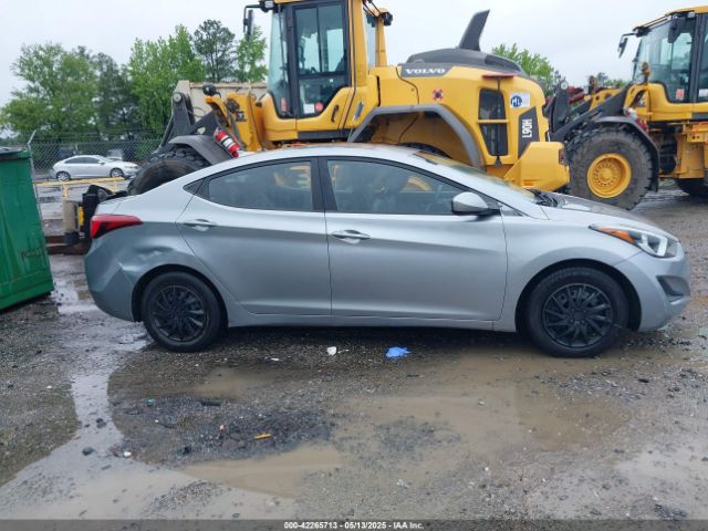 5NPDH4AE9GH741031 Hyundai ELANTRA SE