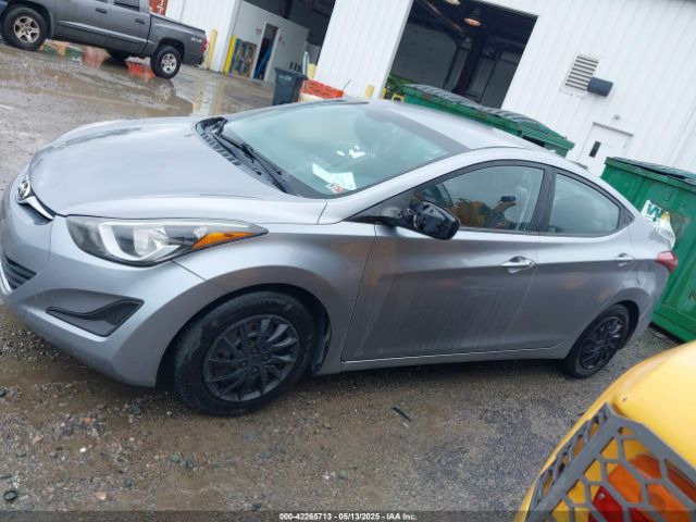 5NPDH4AE9GH741031 Hyundai ELANTRA SE