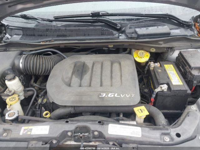 2C4RDGBG0KR585976 Dodge Grand Caravan Se