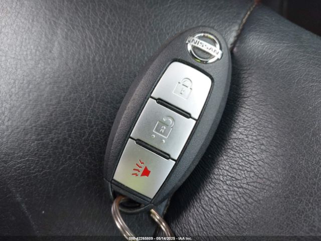 5N1AT2MV4EC854004 Nissan ROGUE SV