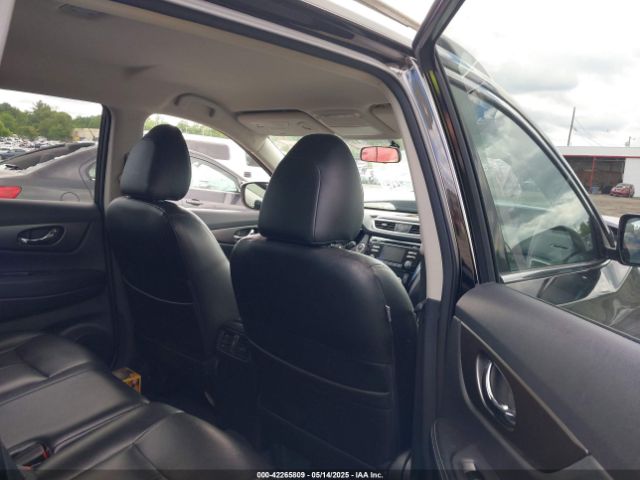 5N1AT2MV4EC854004 Nissan ROGUE SV