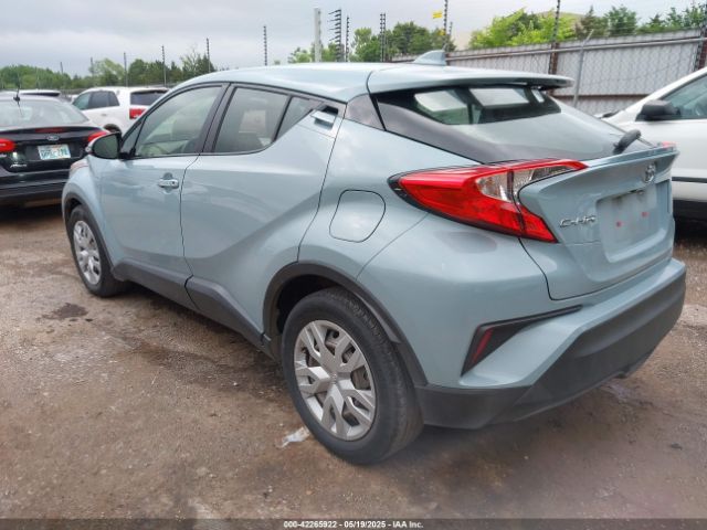 JTNKHMBX2L1073111 Toyota C-HR LE