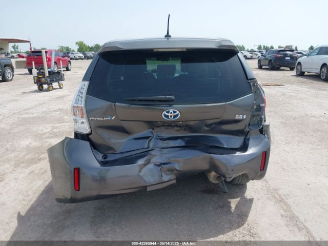 JTDZN3EU1E3324828 Toyota Prius V Three