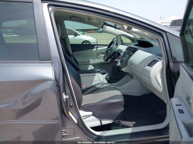 JTDZN3EU1E3324828 Toyota Prius V Three