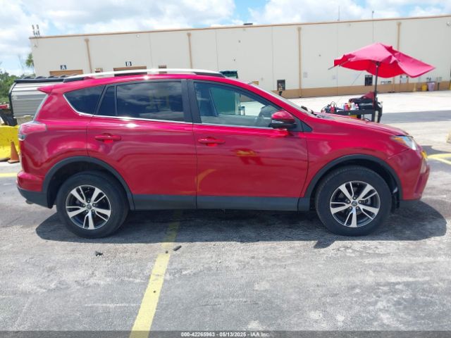 2T3WFREVXHW318359 Toyota Rav4 Xle