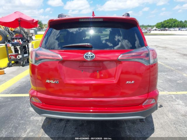 2T3WFREVXHW318359 Toyota Rav4 Xle