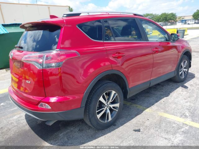 2T3WFREVXHW318359 Toyota Rav4 Xle