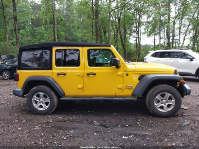 1C4HJXDNXKW565788 Jeep Wrangler Unlimited Sport S 4x4