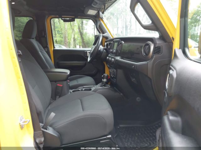 1C4HJXDNXKW565788 Jeep Wrangler Unlimited Sport S 4x4
