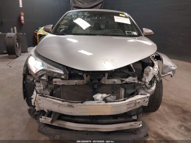 NMTKHMBX5JR039263 Toyota C-hr Xle Premium