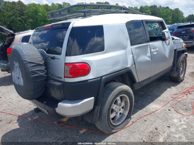 2007 TOYOTA FJ CRUISER JTEBU11F270061510 Photo 3