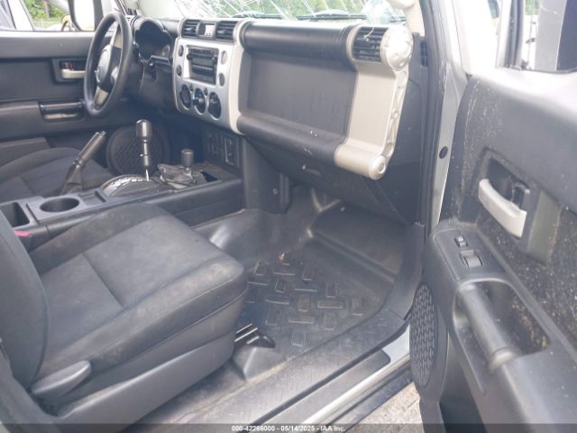 2007 TOYOTA FJ CRUISER JTEBU11F270061510 Photo 4