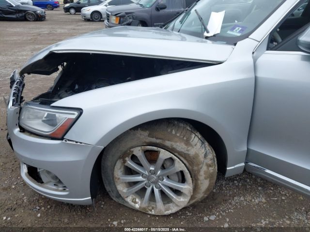 WA1LFAFP2EA108413 Audi Q5 2.0t Premium
