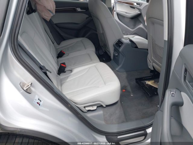 WA1LFAFP2EA108413 Audi Q5 2.0t Premium