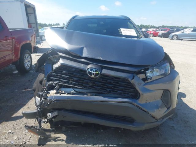 2T3H1RFV8MC147368 Toyota RAV4 LE