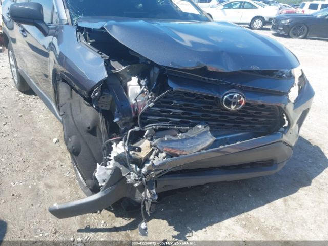2T3H1RFV8MC147368 Toyota RAV4 LE