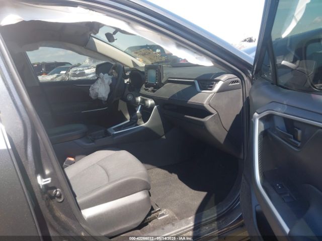 2T3H1RFV8MC147368 Toyota RAV4 LE