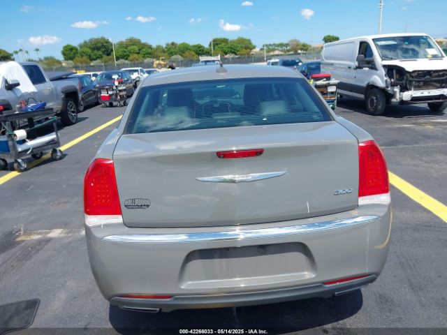 2C3CCAAG6JH117444 Chrysler 300 Touring L