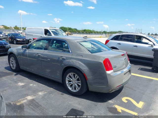 2C3CCAAG6JH117444 Chrysler 300 Touring L