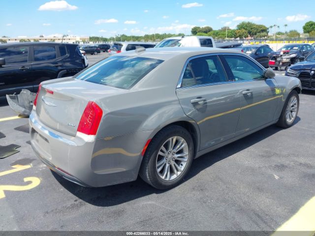 2C3CCAAG6JH117444 Chrysler 300 Touring L