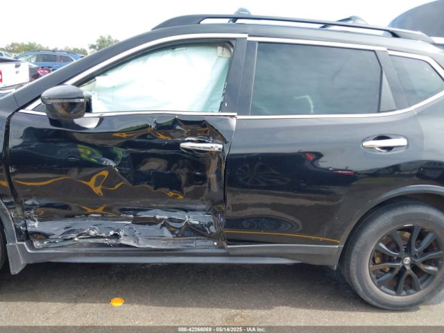 5N1AT2MT3HC879088 Nissan Rogue