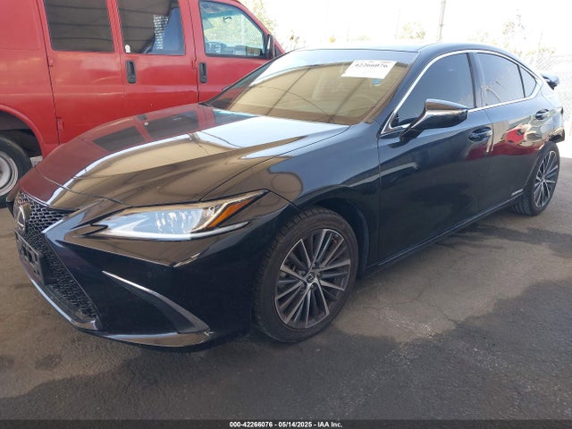 Lexus a25a-fxs, 3nm 2022 58ADA1C16NU025224 Image 2