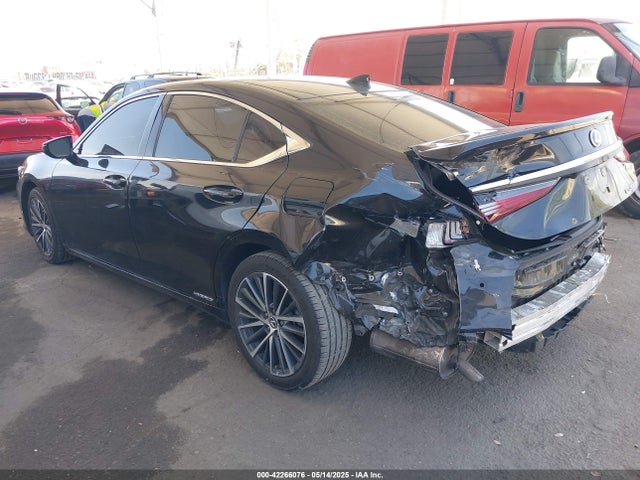 Lexus a25a-fxs, 3nm 2022 58ADA1C16NU025224 Image 3