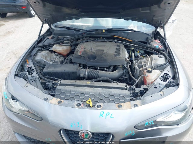 42266087 :رقم المزاد ، ZARFAECNXJ7589715 vin ، 2018 Alfa Romeo Giulia Ti Rwd مزاد بيع