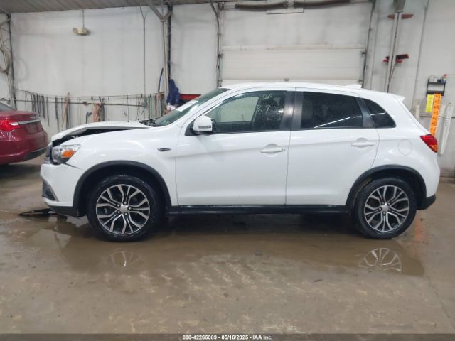 JA4AR3AW2HZ054979 Mitsubishi Outlander Sport 2.4 Se