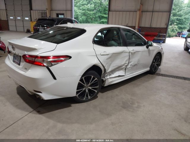 2020 TOYOTA CAMRY 4T1G11AK6LU873925 Photo 3