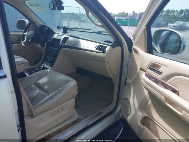 2008 CADILLAC ESCALADE ESV 1GYFK66858R235970 Photo 4