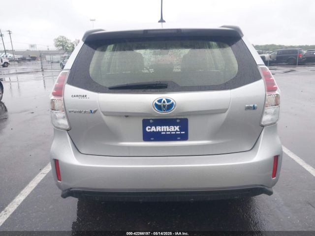 JTDZN3EU0FJ015719 Toyota Prius V Five