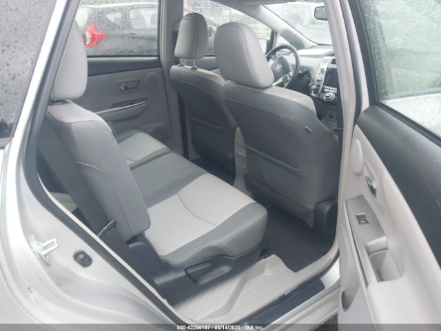 JTDZN3EU0FJ015719 Toyota Prius V Five