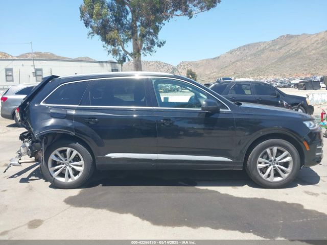 WA1LAAF74HD039726 Audi 2017