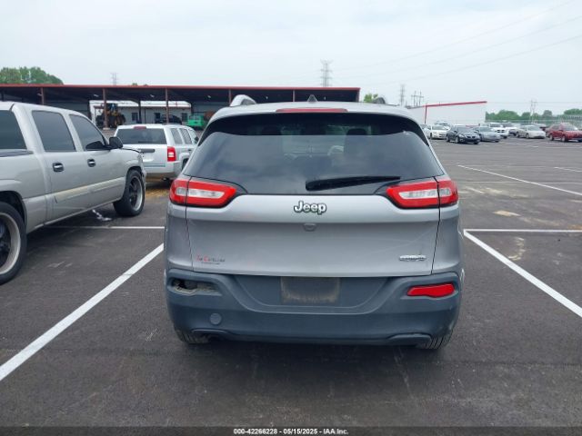 1C4PJLLBXJD552044 Jeep Cherokee Latitude Plus Fwd