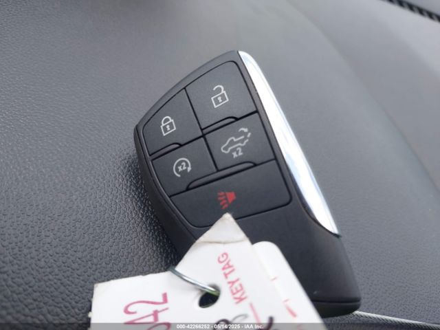 2025 CHEVROLET SILVERADO 1500 3GCPKBEK7SG141712 Photo 10