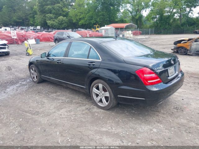2011 MERCEDES-BENZ S 550 WDDNG8GB0BA402773 Photo 2