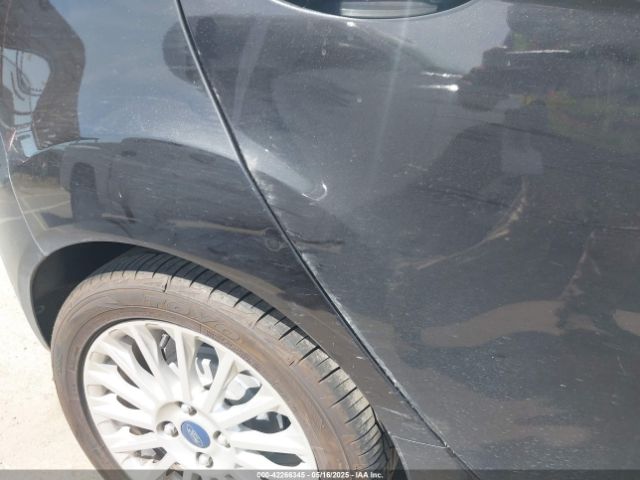 3FADP4FJ7EM134955 Ford 2014