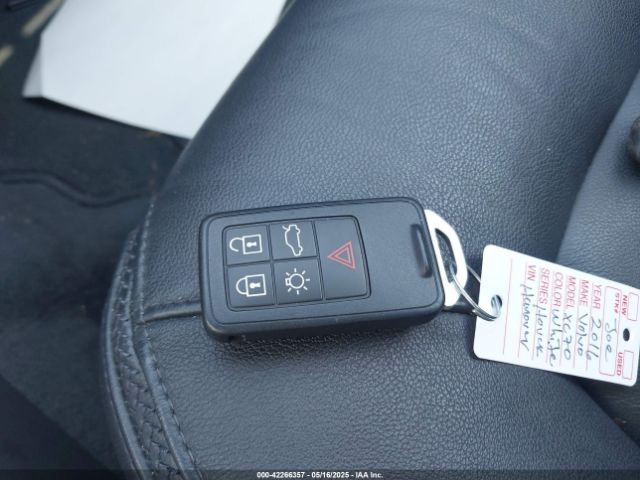 2016 VOLVO XC70 YV4612NK9G1270844 Photo 10