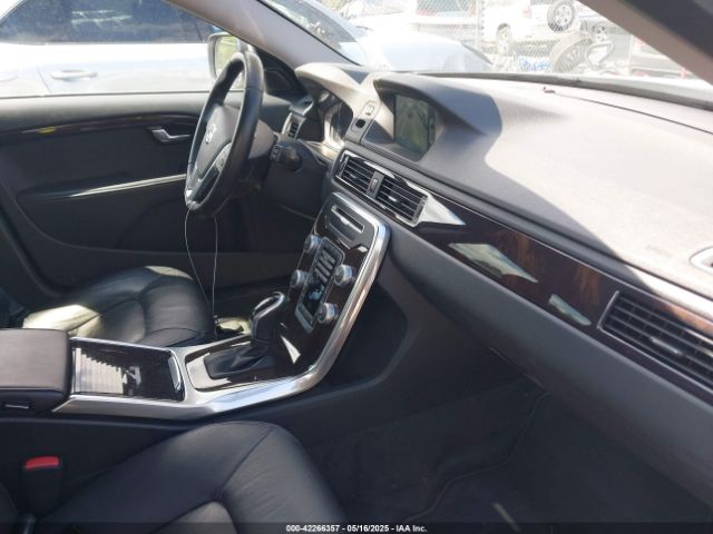 2016 VOLVO XC70 YV4612NK9G1270844 Photo 4