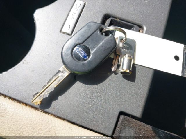 1FAHP2D87HG105699 Ford TAURUS SE