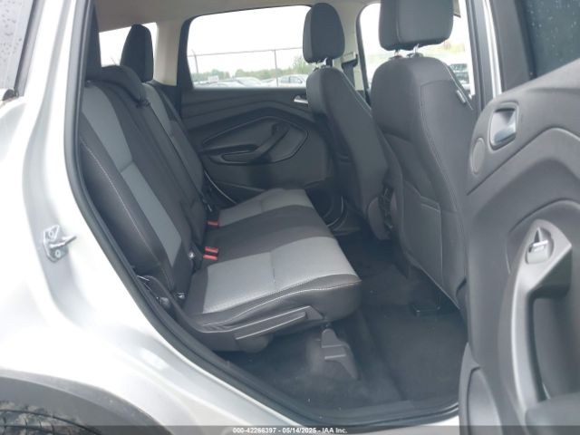 1FMCU9GD4HUD63660 Ford ESCAPE SE