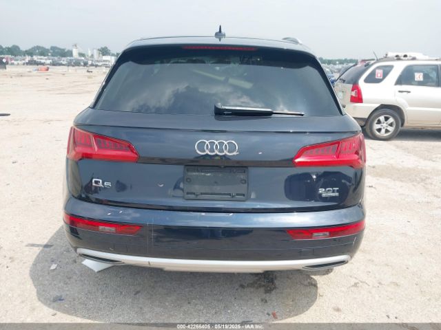 WA1ANAFY0J2035243 Audi Q5 2.0t Premium/2.0t Tech Premium