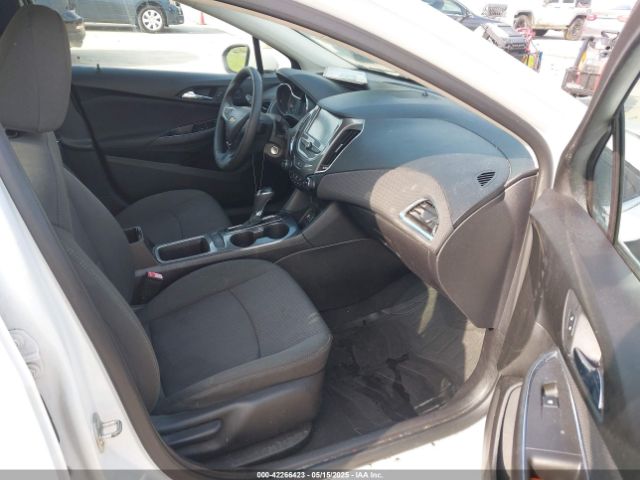 2017 CHEVROLET CRUZE 1G1BE5SM4H7204688 Photo 4