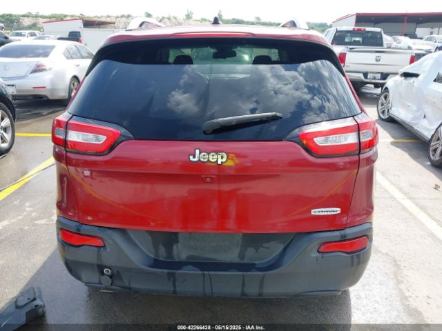 1C4PJLCB7FW737356 Jeep Cherokee Latitude