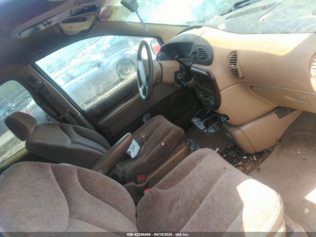 1998 CHRYSLER TOWN & COUNTRY 1C4GP54L8WB673689 Photo 4